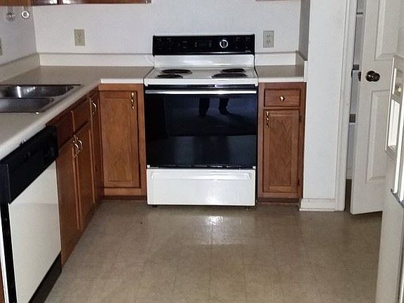 5th image of 37B Meadowood Glen Way