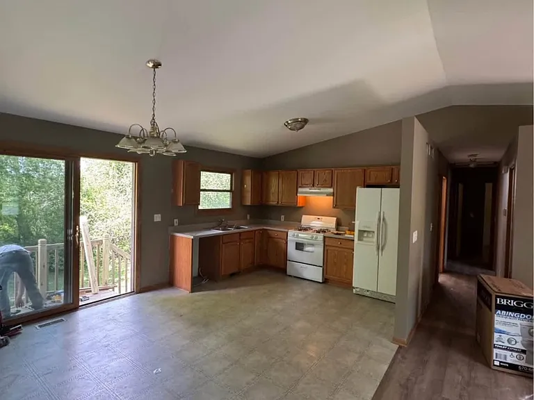 W1194 Flamingo Dr — Photo 3