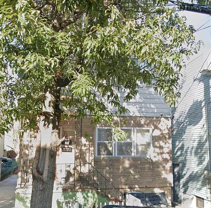 2nd image of 325 Columbia Ave Floor 2