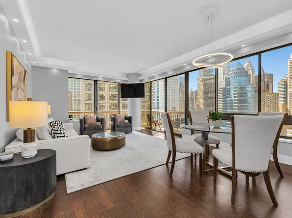 167 East 61st Street image 1 of 15