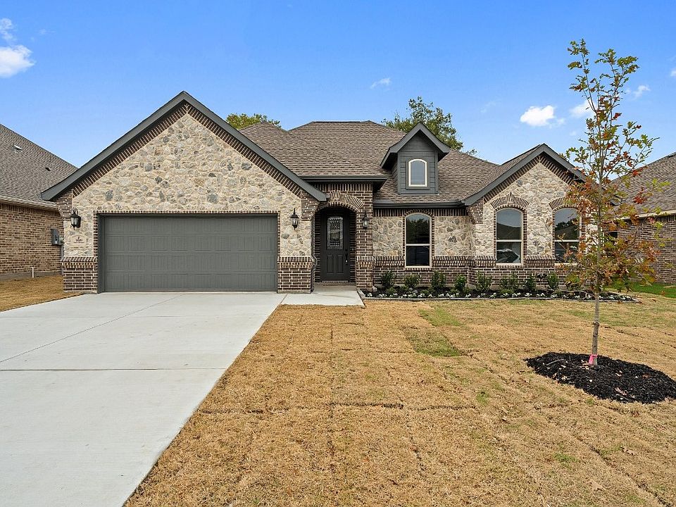 1st image of 1009 James Donald Ln