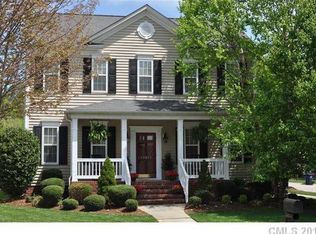 10615 Quarrier Dr, Cornelius, NC 28031