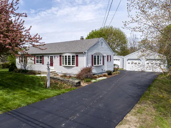 800 North Road, North Yarmouth, ME 04097