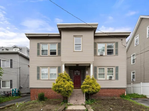 4 Warren Ave, Chelsea, MA 02150