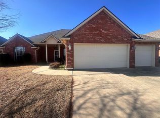 412 Summit Way, Norman, OK 73071