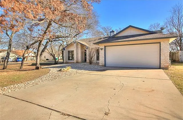 500 Bayberry Ct — Photo 3