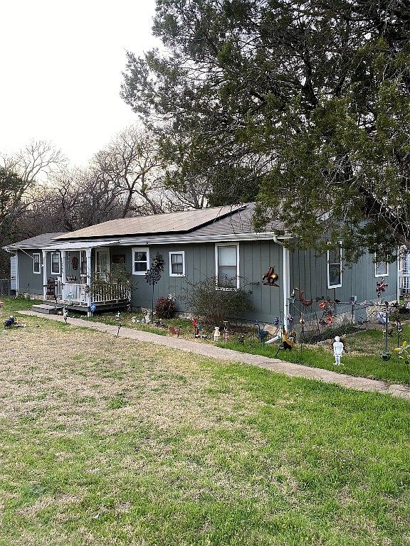 924 Pawnee Trl, Granbury, TX 76048 MLS 20581608 Zillow