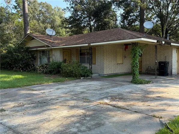 45458 Puma Dr, Hammond, LA 70401