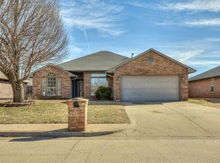 4813 Smoking Oaks Dr, Yukon, OK 73099