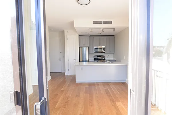 Rented by Residents Team | media 55