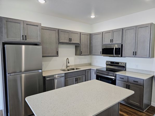 105 Michael Ct NW #15
