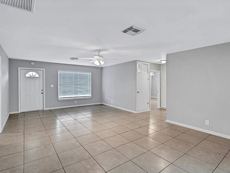 1st image of 4817 Pine Knott Ln
