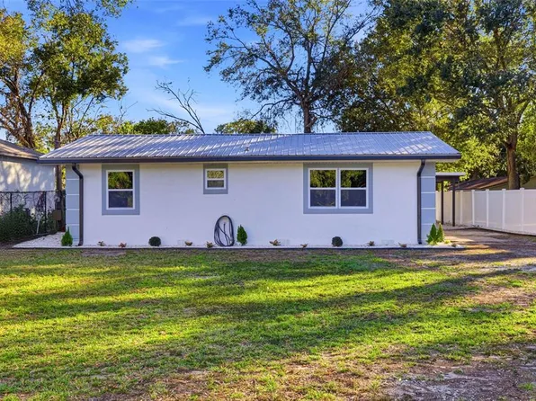 2305 E 148th Ave, Lutz, FL 33549