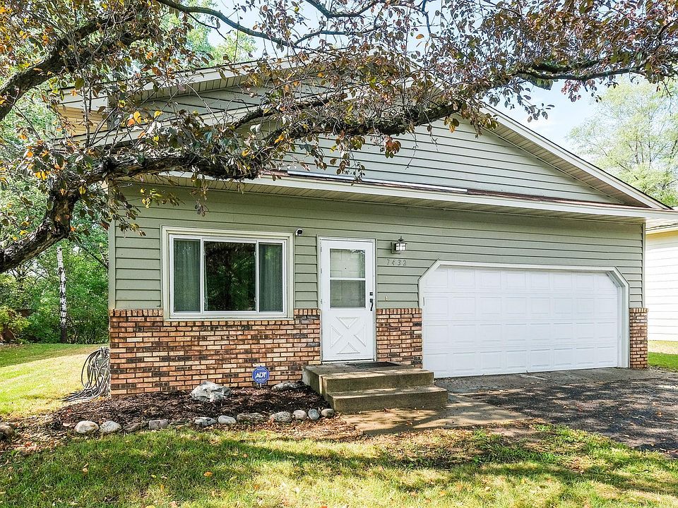 1st image of 7432 Meadowwood Dr