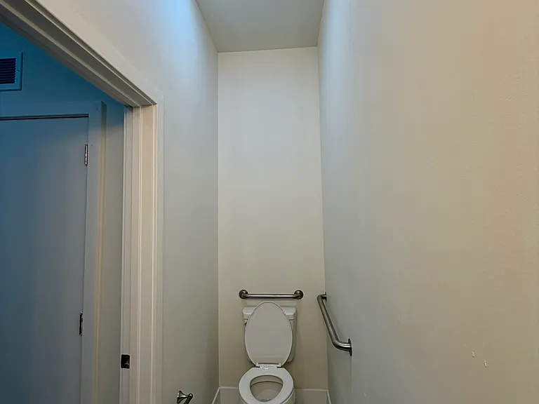 4212 Lancaster Ave #101 — Photo 16