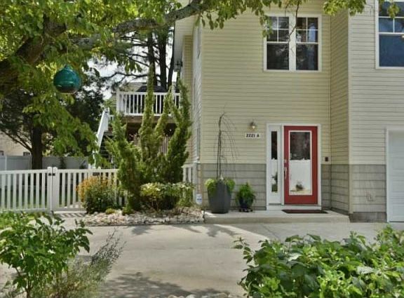 2nd image of 2221 W Berrie Cir #A