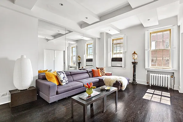 Sold by Compass | media 2