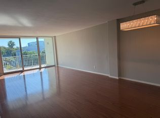 9500 W Bay Harbor Dr APT 3G, Bay Harbor Islands, FL 33154
