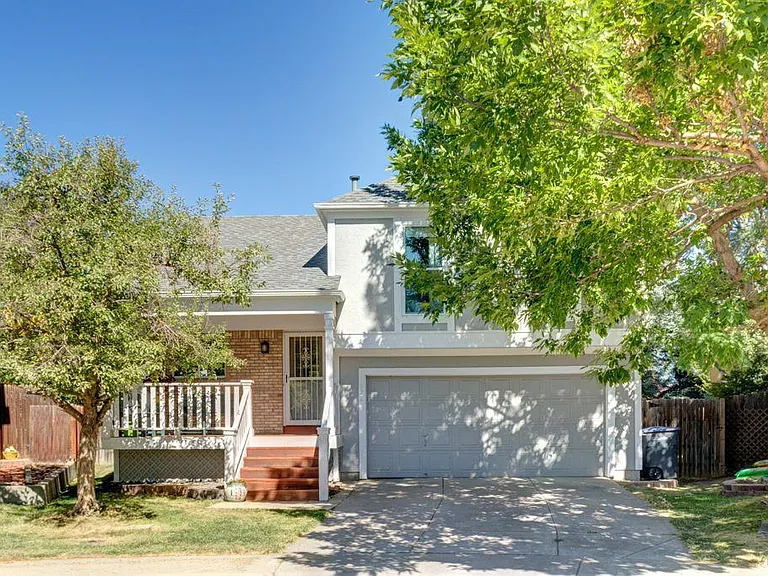 922 Hercules Cir — Photo 1