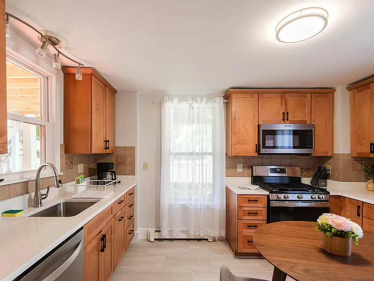 16 Pond Ave #1 — Photo 12