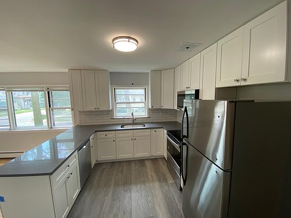 3rd image of 1027 Dunlop Ave APT 1