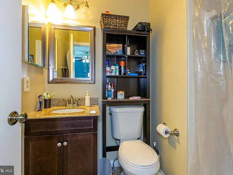 13662 Barren Springs Ct — Photo 38