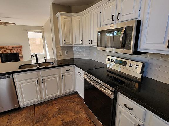 4th image of 2151 S Karen Dr