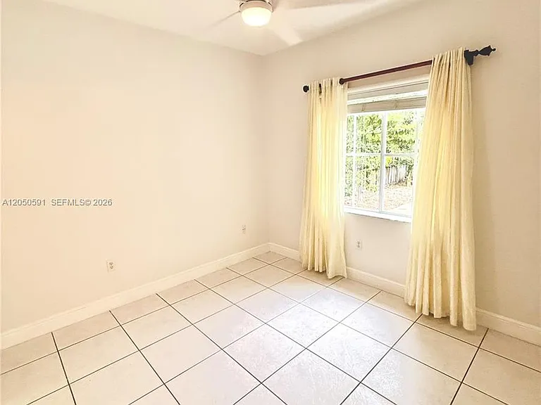 11504 SW 152nd Ct — Photo 15