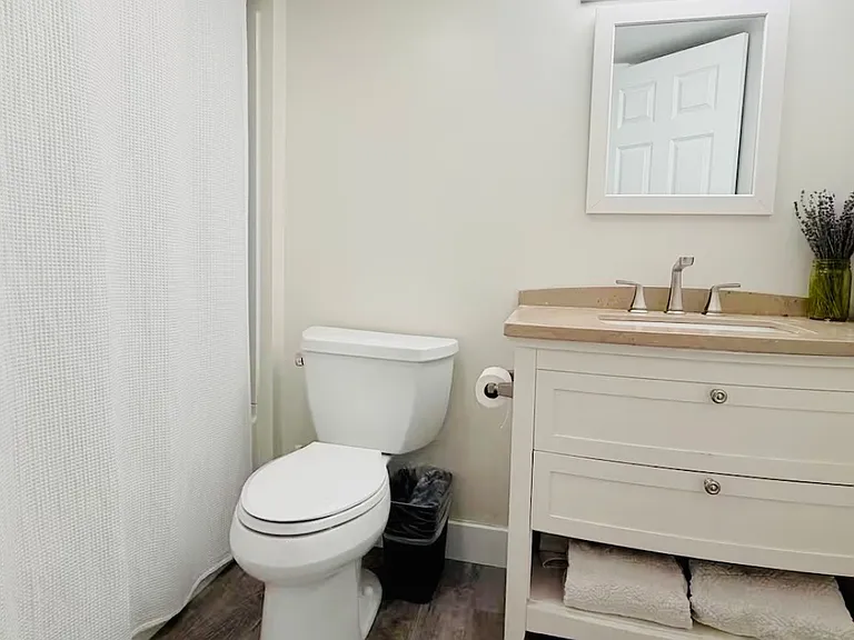 1818 Hillcrest St — Photo 21