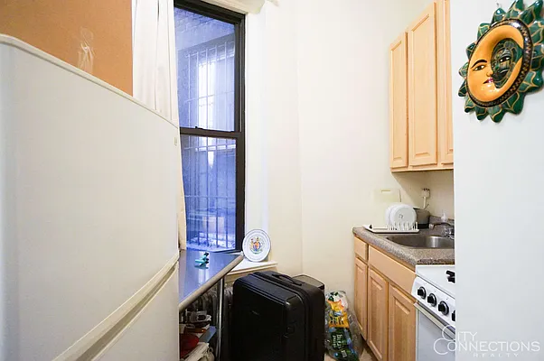 Rented by City Connections Realty | media 25