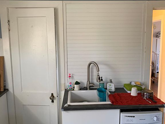 3rd image of 4308 W Franklin St #A