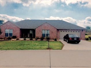 370 Briar Crest Dr, Jackson, MO 63755