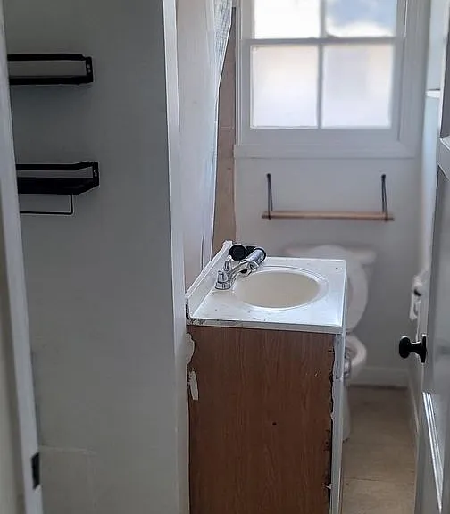 1645 N Vista St — Photo 3