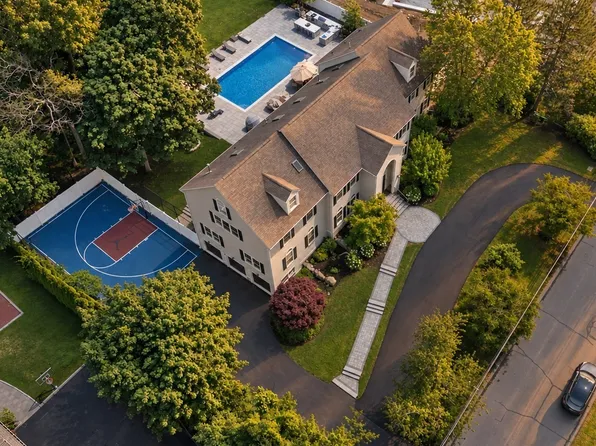 28 Tyler Rd, Lexington, MA 02420