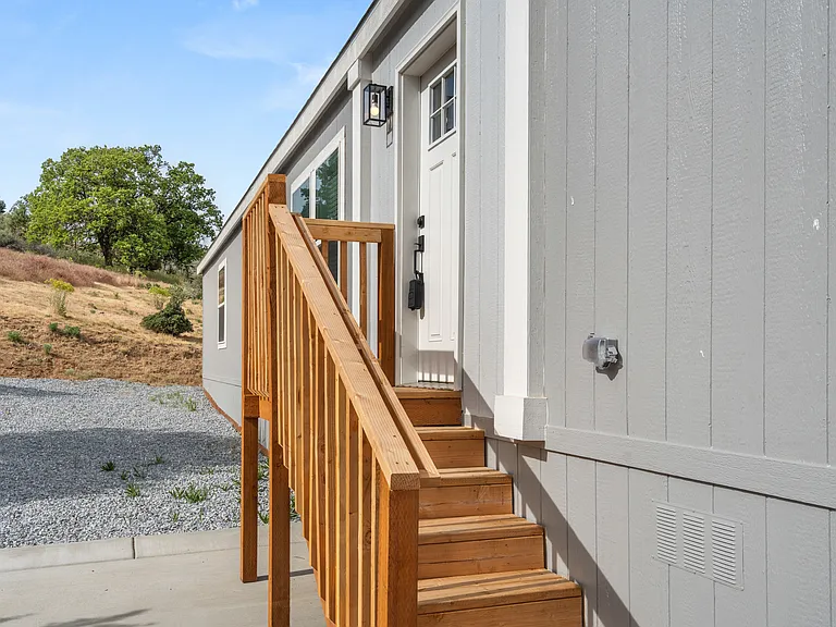 1010 Deer Creek Way #0 — Photo 2
