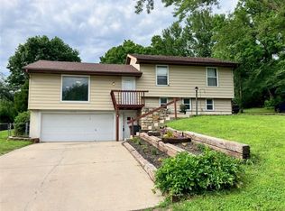 8136 Berger Ave, Kansas City, KS 66111