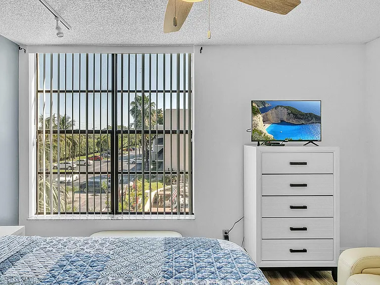 17 Royal Palm Way #3010 — Photo 30