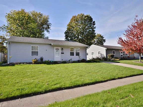 3rd image of 2520 Cayuga Trl