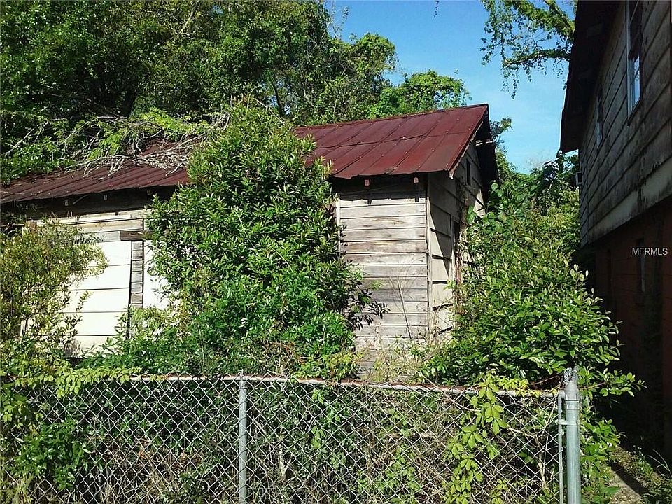 1st image of 202 Helen Ave