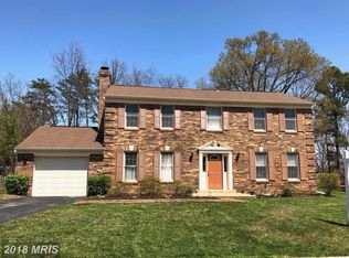 9 Butternut Way, Sterling, VA 20164