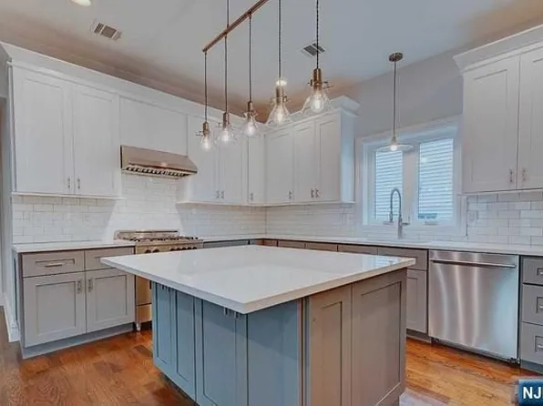 38 Forest St Floor 1, Montclair, NJ 07042