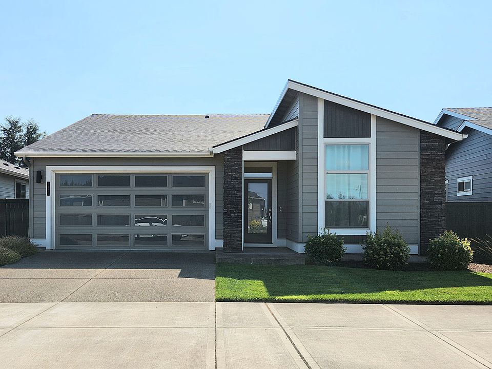 1st image of 8126 SE Atlas St