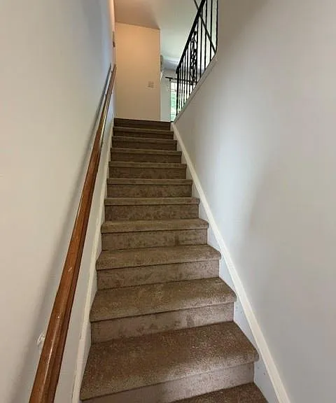 12 Athens Ct — Photo 4