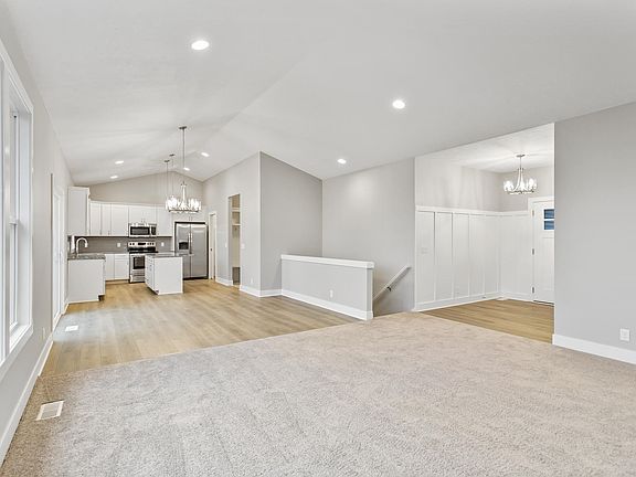5th image of 4732 W Lake Dr