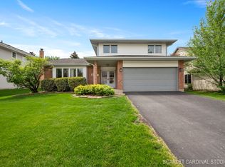 545 Chester Ct W, Aurora, IL