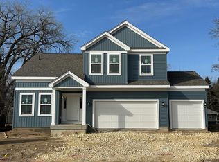 3799 S Shore Dr, Delavan, WI 53115