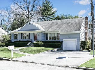 22 James Dr, New Rochelle, NY 10804