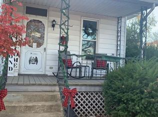 700 S 2nd St, De Soto, MO 63020