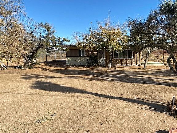 2nd image of 11385 1st St