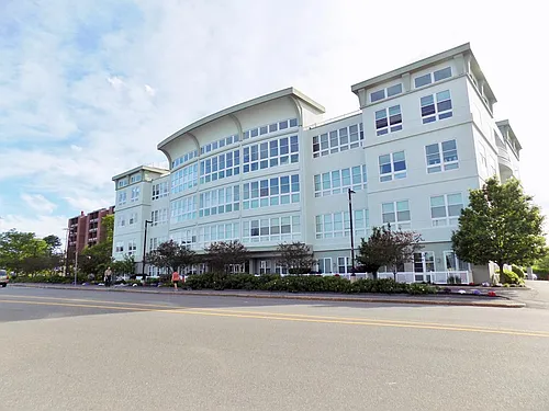 10 Ocean Ave Photo 1